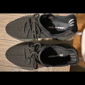 Yeezy 350 Bred V2